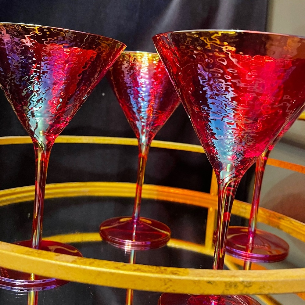 NWT-Set of 4 Zodax Rainbow Red luster Iridescent Martini Glasses